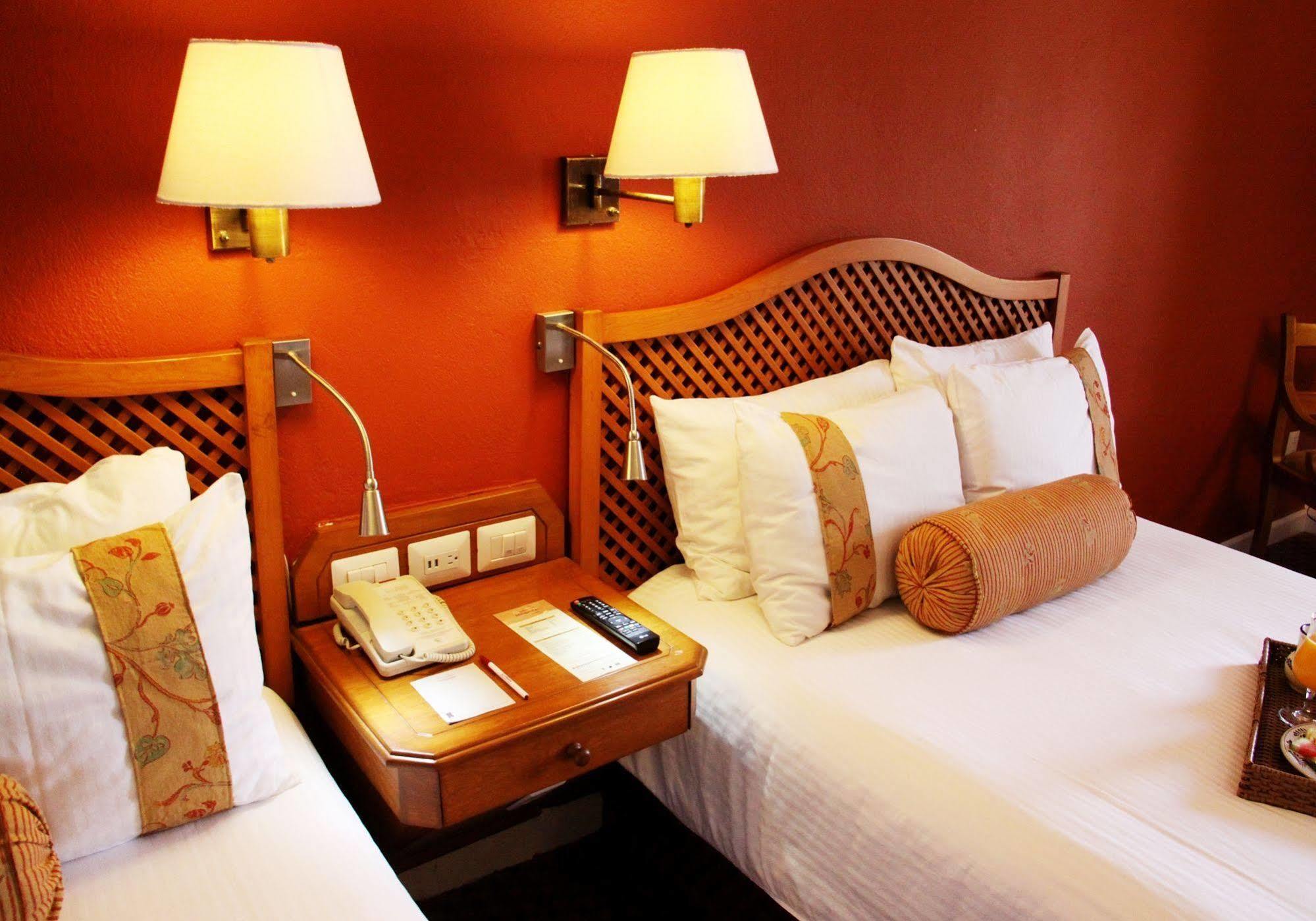 Hotel Mision Grand Juriquilla Esterno foto